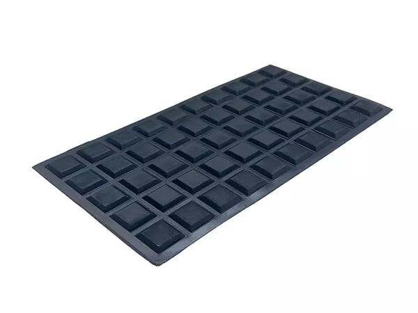 High-Quality Black Square Anti-Vibration Rubber Feet Pads with Adhesive Backing – Non-Slip Shock Absorbing Isolation Mounts for Machinery, Chassis, and Furniture – PVC Design