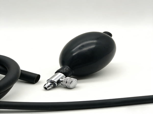 Hand Squeeze Rubber Bulb Pump – Medical Inflation Bulb with Metal Valve for Blood Pressure Monitor, Laboratory & Industrial Use