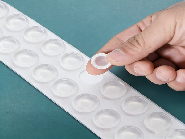 High-Quality Transparent Anti-Vibration Rubber Feet Pads – Non-Slip Shock Absorbing Isolation Mounts for Machinery, Chassis, and Furniture – White PVC Design