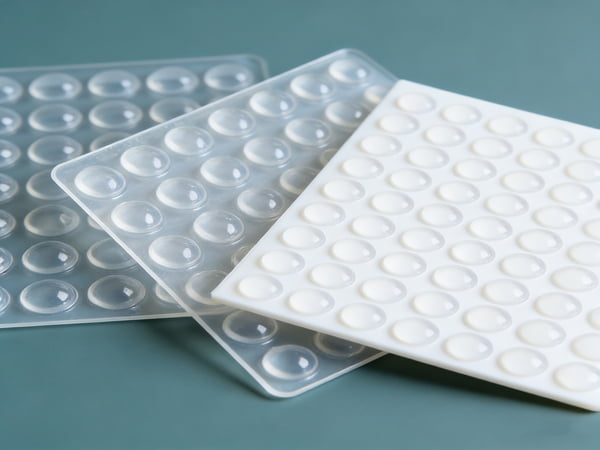 High-Quality Transparent Anti-Vibration Rubber Feet Pads – Non-Slip Shock Absorbing Isolation Mounts for Machinery, Chassis, and Furniture – White PVC Design