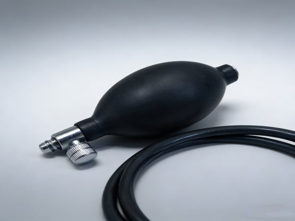 Heavy-Duty Industrial Hand Bulb Pump – Thick, High-Pressure, Long Hose for Door/Window, Automotive & Industrial Use